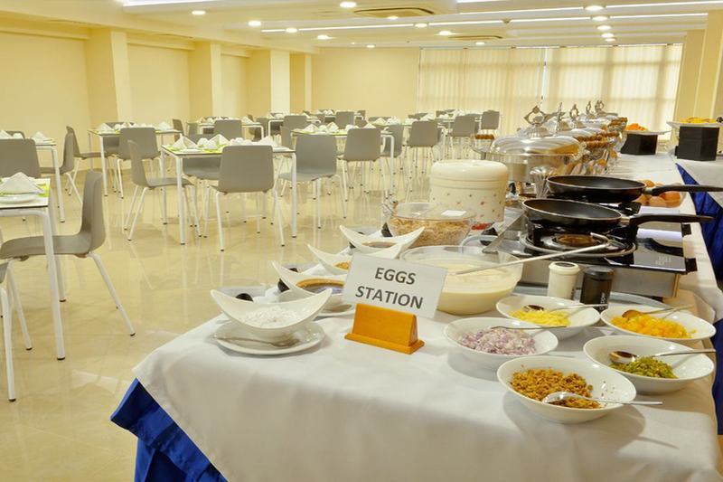 מאלה Champa Central Hotel מראה חיצוני תמונה