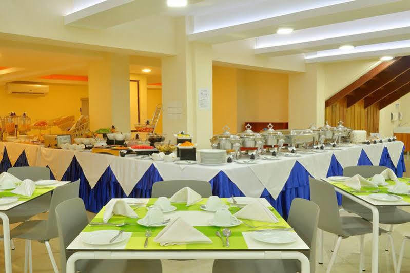 מאלה Champa Central Hotel מראה חיצוני תמונה