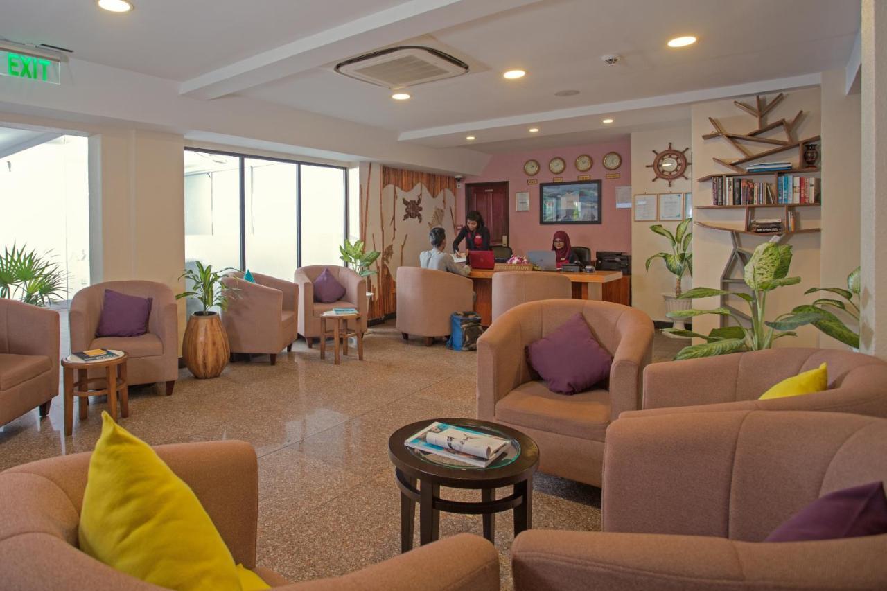 מאלה Champa Central Hotel מראה חיצוני תמונה